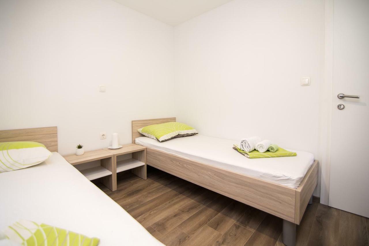 Luxury Mobile Homes Liza2 Biograd Na Moru Exterior foto